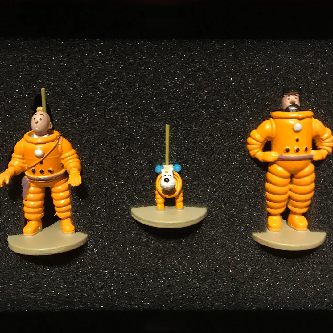 Mini Moon Hand Painted Figures 4cm - Image 3